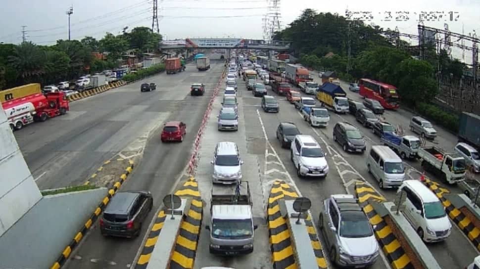 Lebih dari 500.000 Kendaraan Keluar Jakarta, Hindari Jam jam Ini Agar Tak Terjebak Macet
